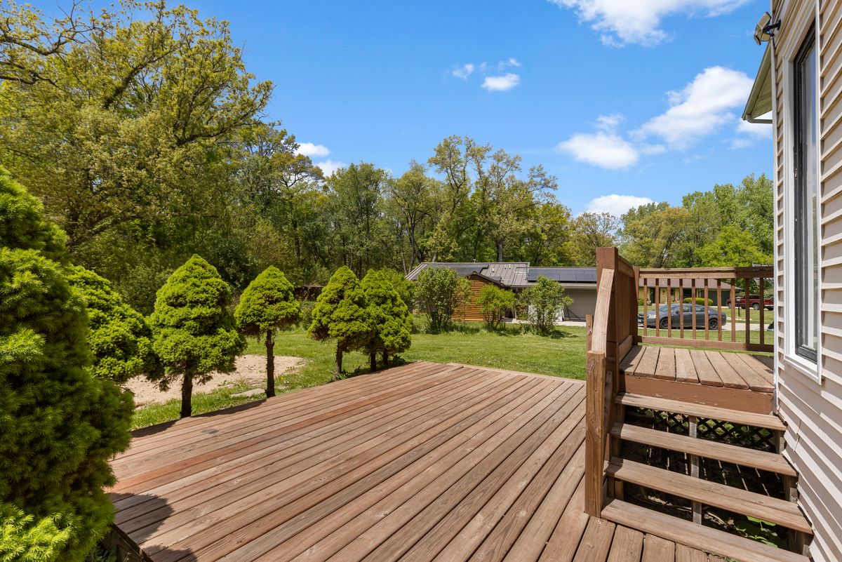 5044 Lanterne Court, Loves Park, IL 61111