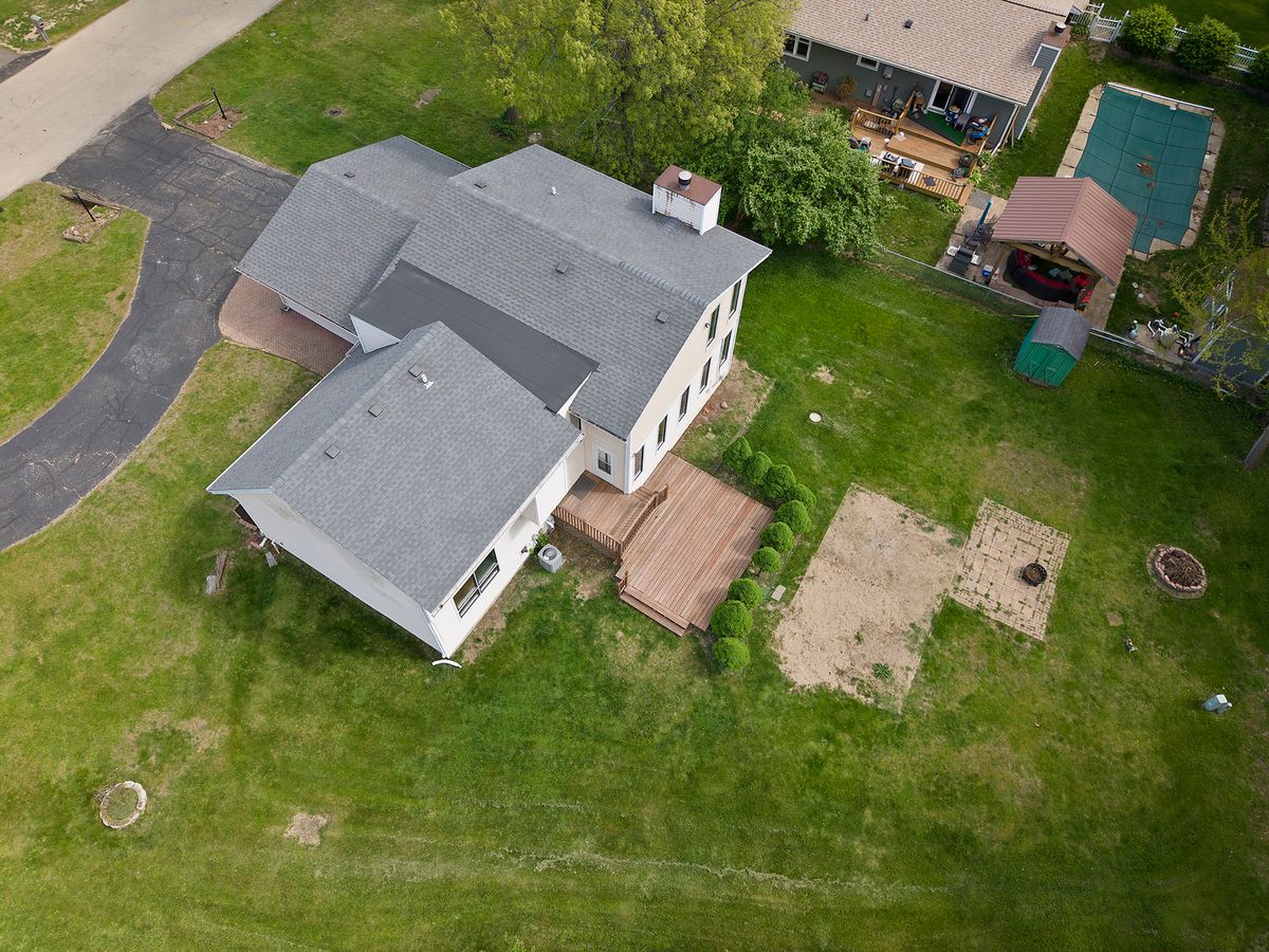5044 Lanterne Court, Loves Park, IL 61111
