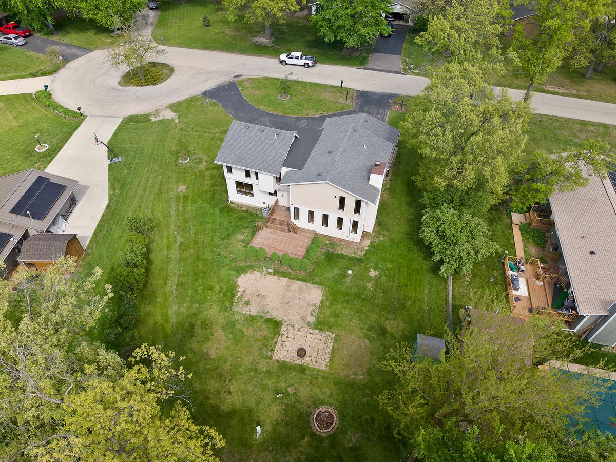 5044 Lanterne Court, Loves Park, IL 61111