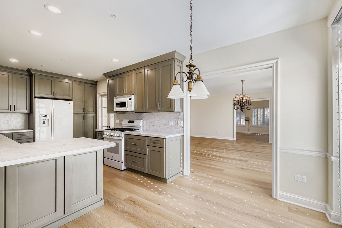 820 Weidner Road #409, Buffalo Grove, IL 60089