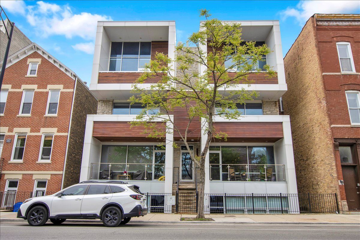 1821 Armitage Avenue, Chicago, IL 60622