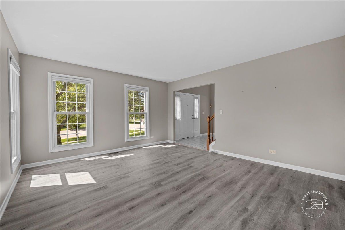 1600 Huntington N Drive, Algonquin, IL 60102