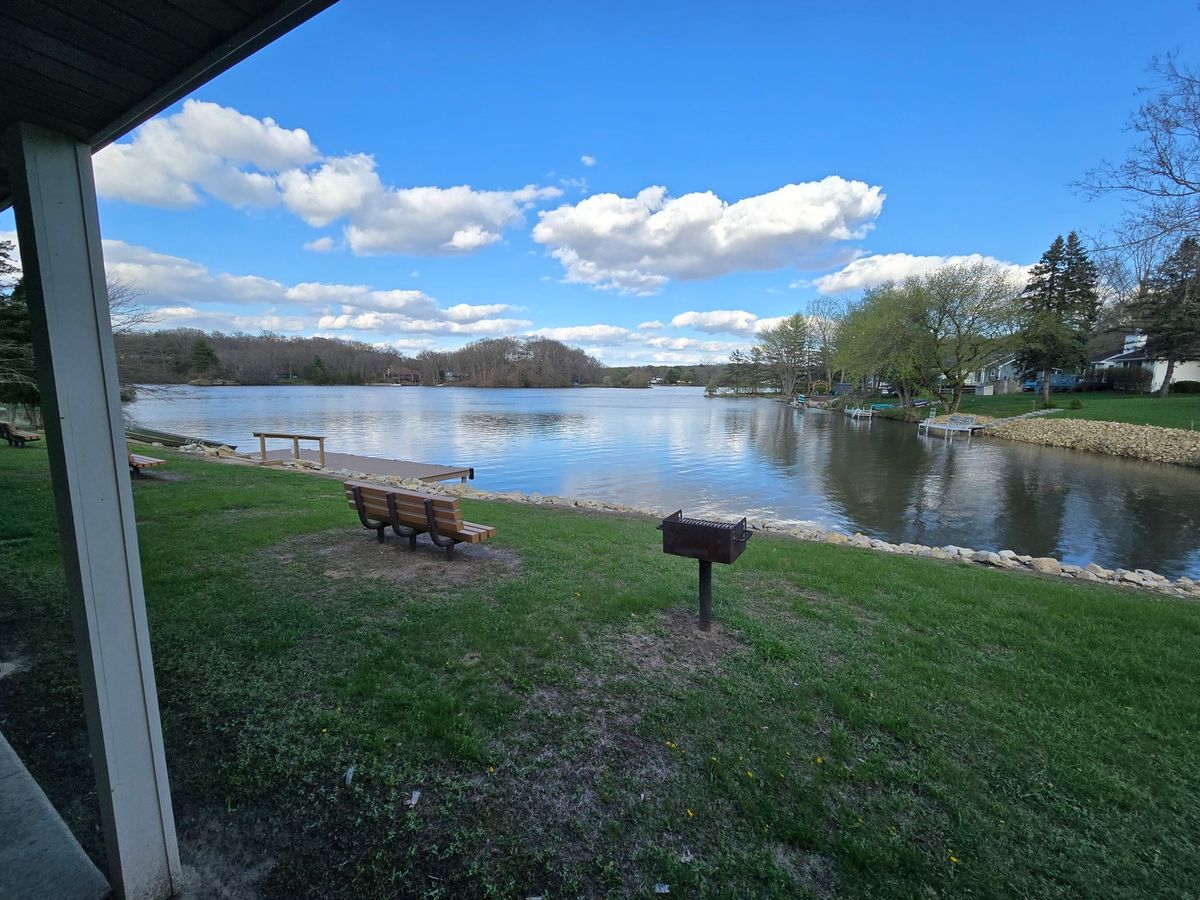 211 Maple Lane, Dixon, IL 61021