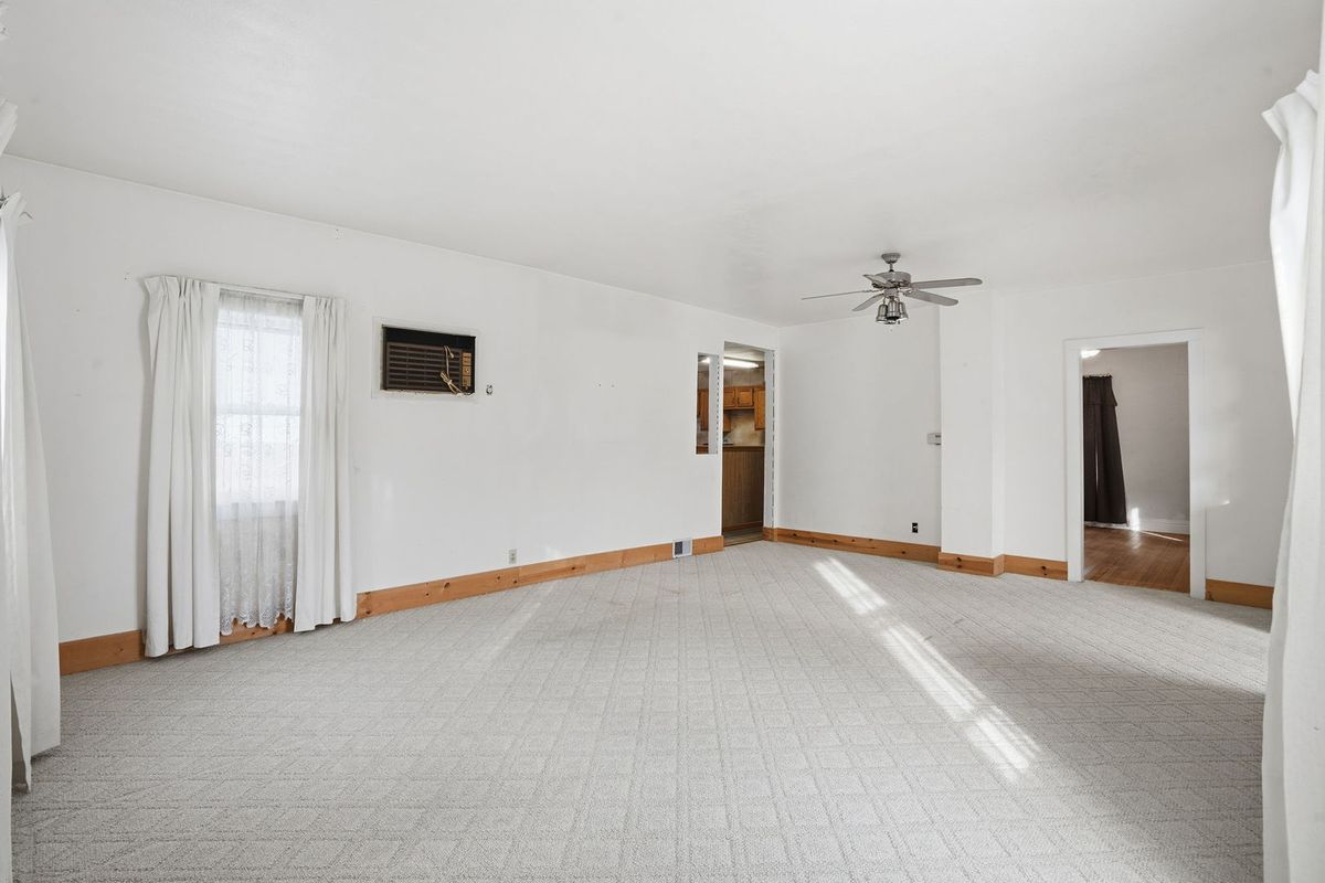 411 39th Street, Moline, IL 51265