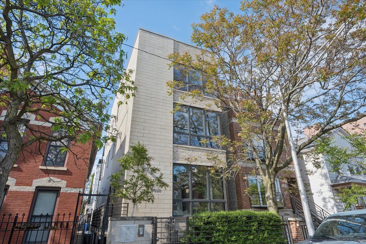 1622 Julian Street, Chicago, IL 60622