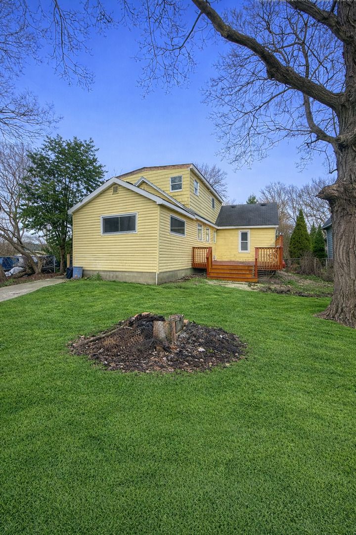 818 Bach Street, Northbrook, IL 60062