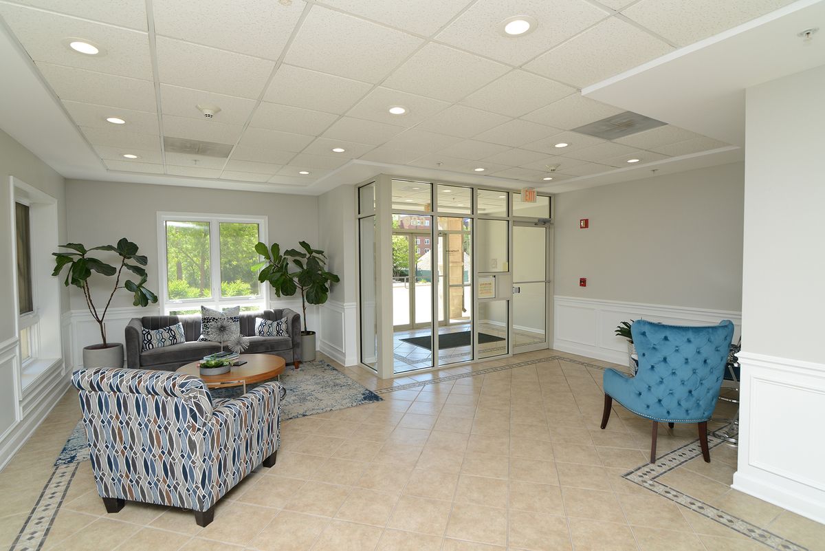 6801 N MILWAUKEE Avenue #707, Niles, IL 60714