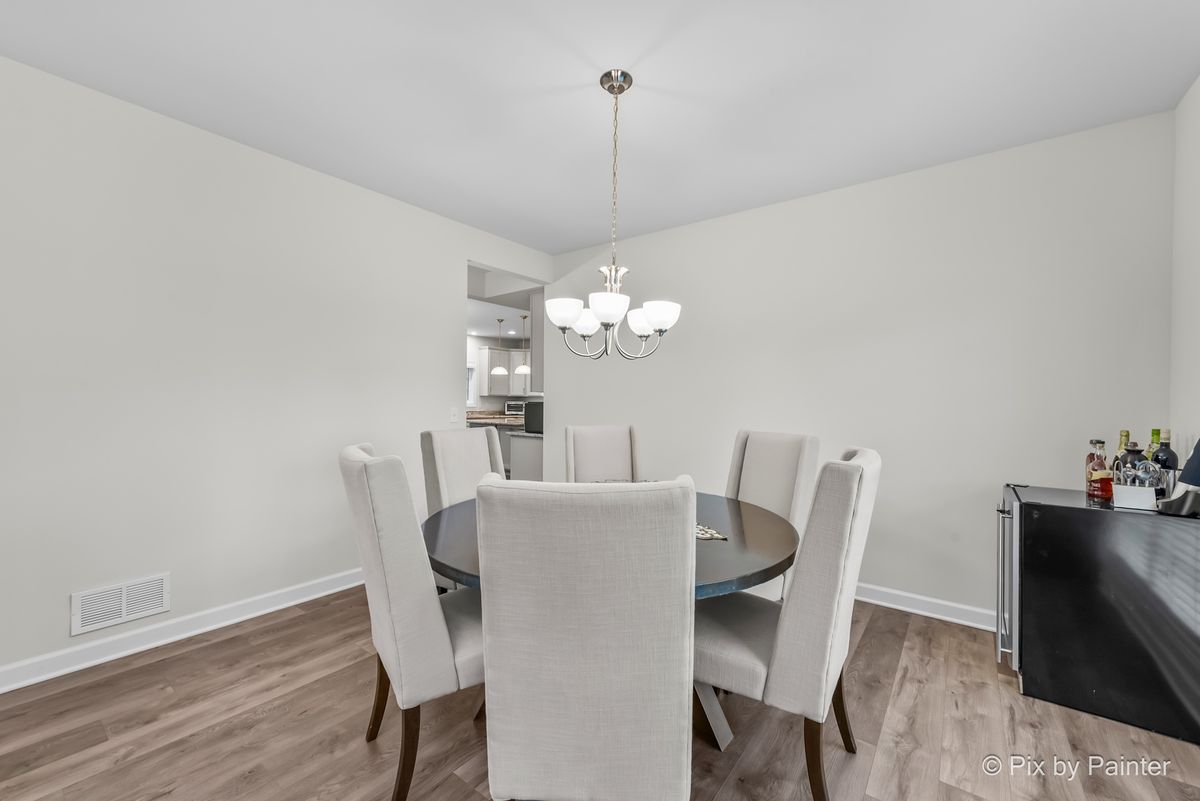 04N200 Norton Lake Circle, Campton Hills, IL 60175