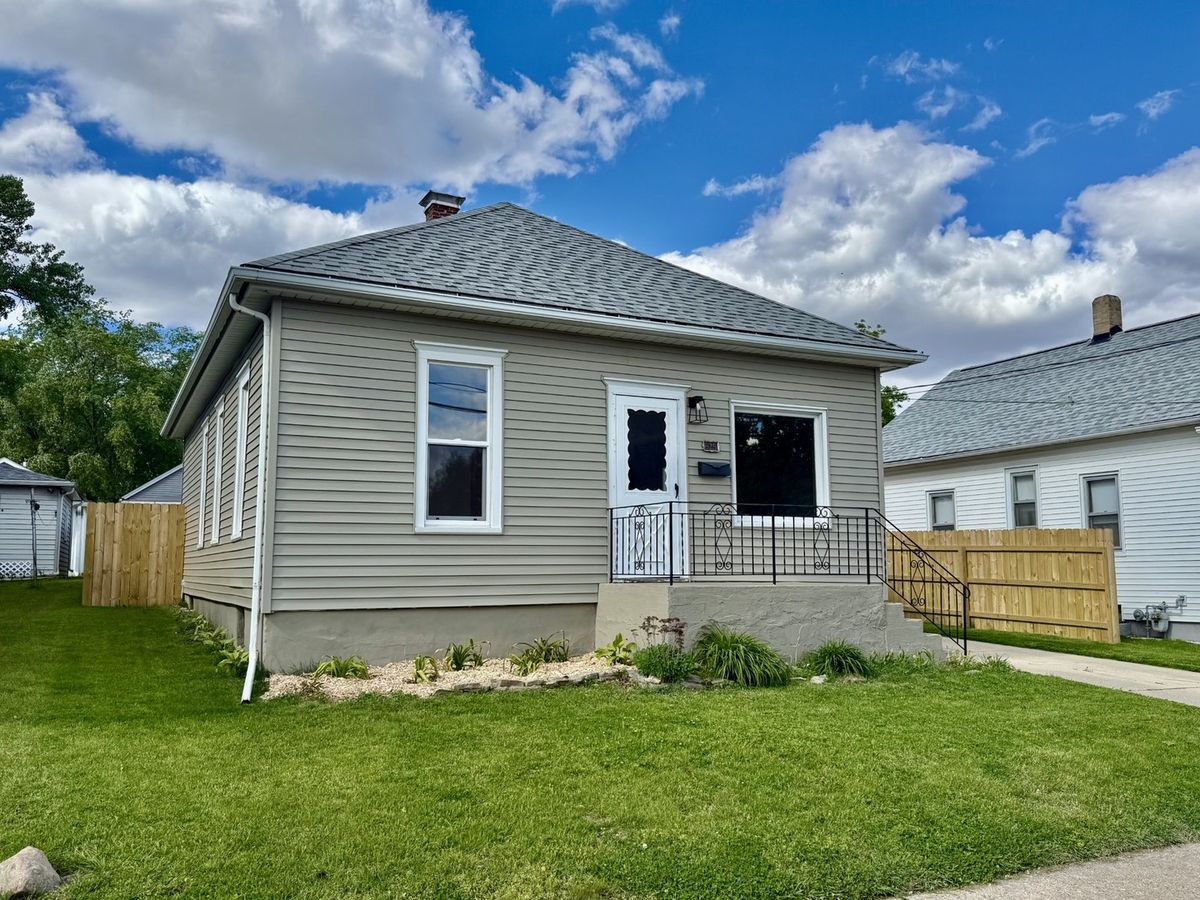 625 10th Street, Peru, IL 61354