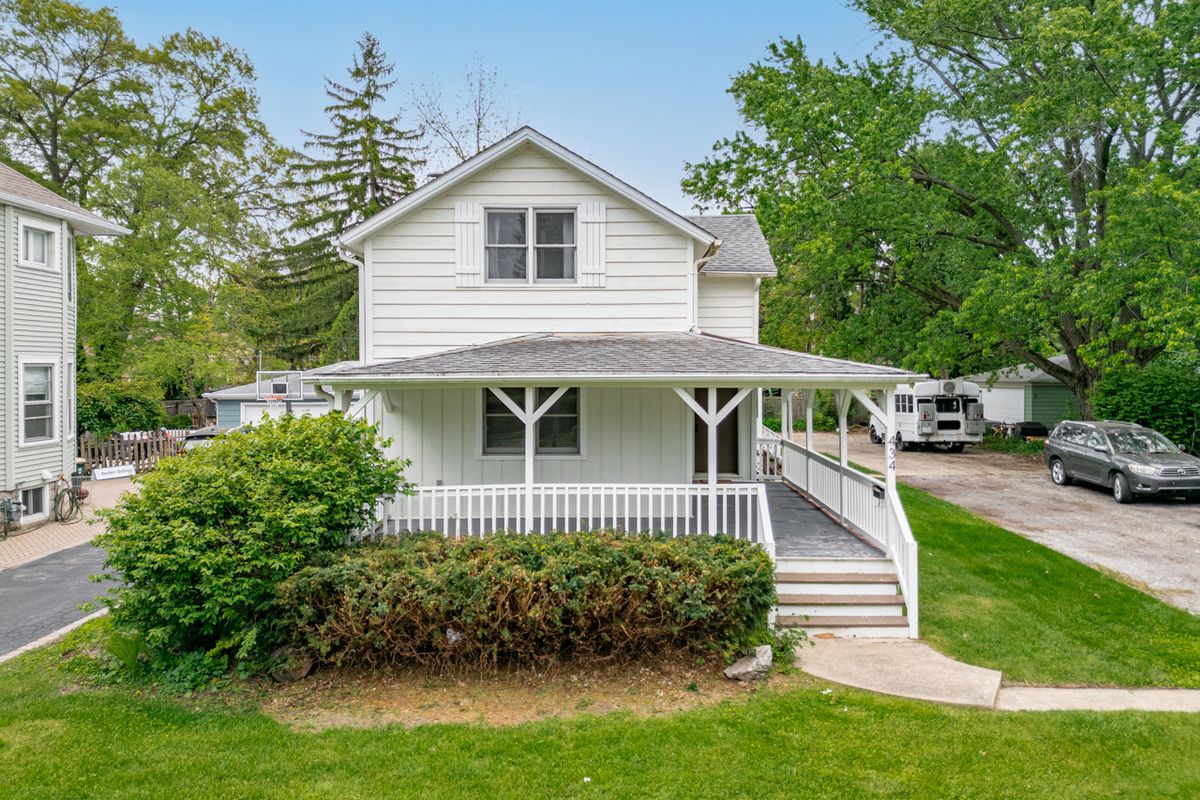 434 E Washington Street, West Chicago, IL 60185