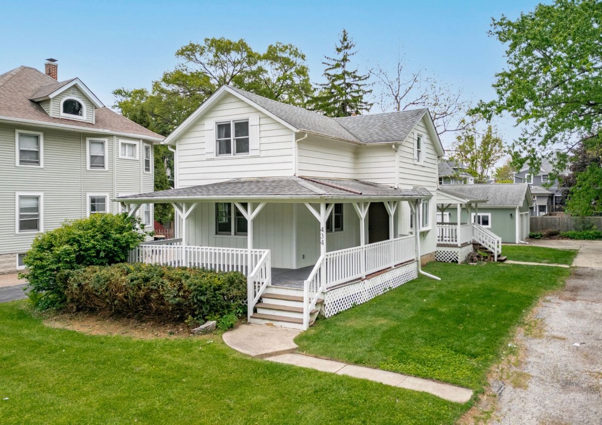 434 Washington Street, West Chicago, IL 60185