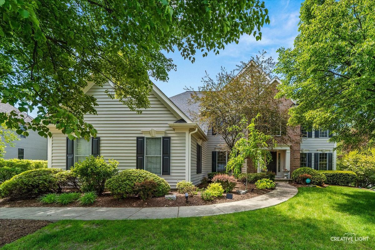 3N890 Emily Dickinson Lane, St. Charles, IL 60175