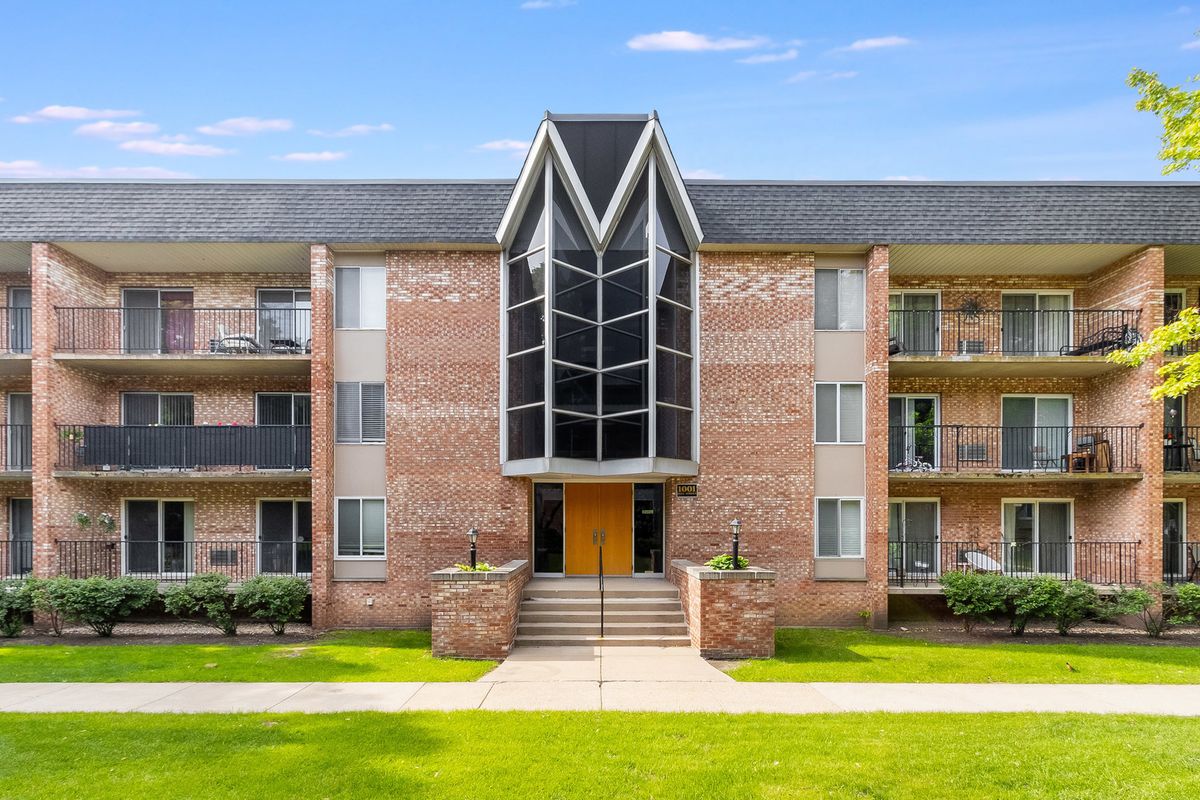 1001 Mill Street, Naperville, IL 60563