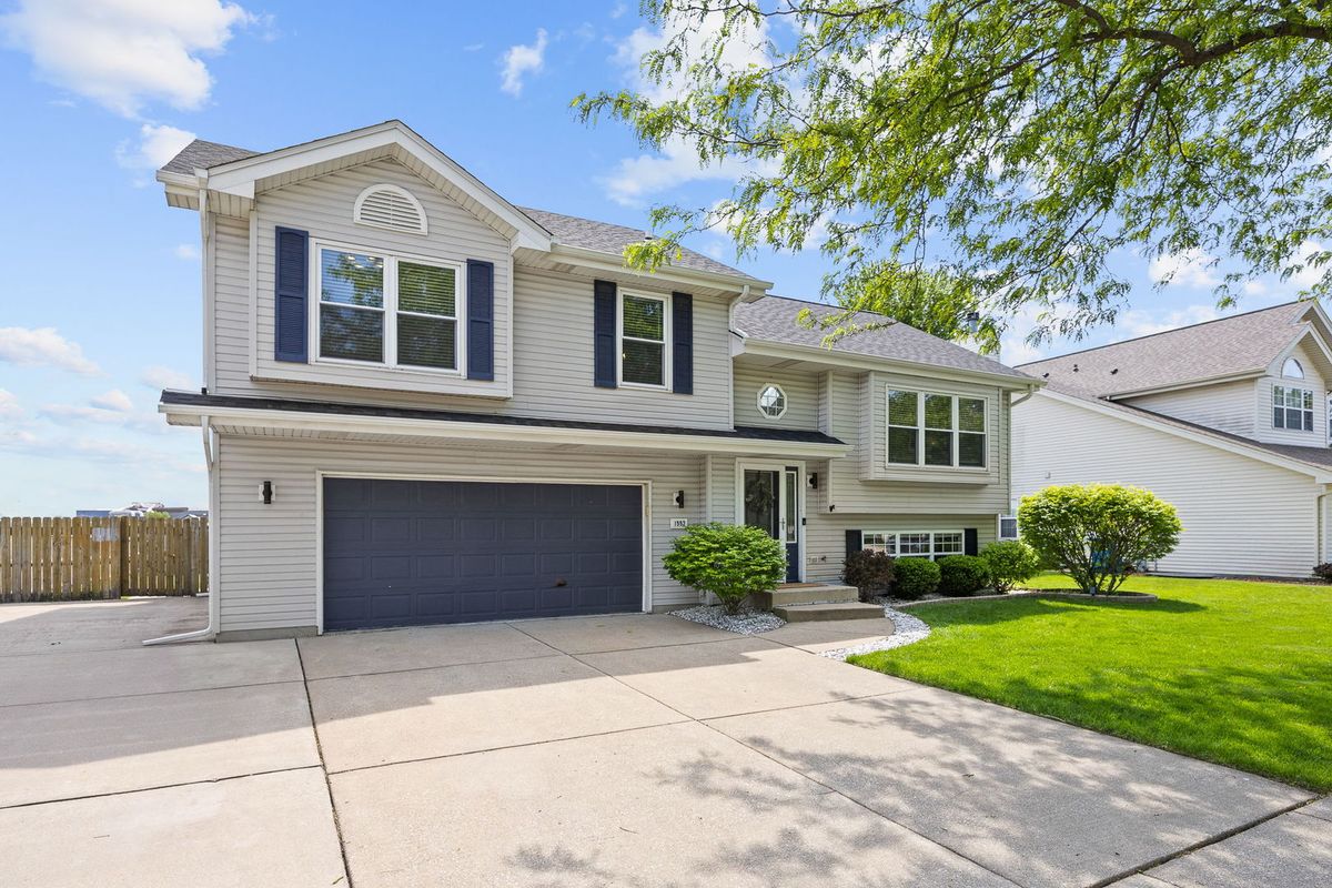 1552 Stefanie Lane, Bourbonnais, IL 60914