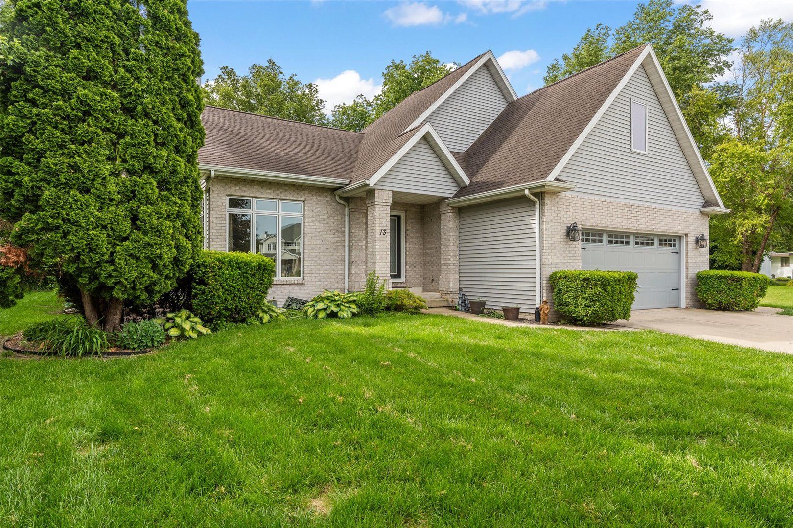 13 Corrine Court — Monticello, IL 61856