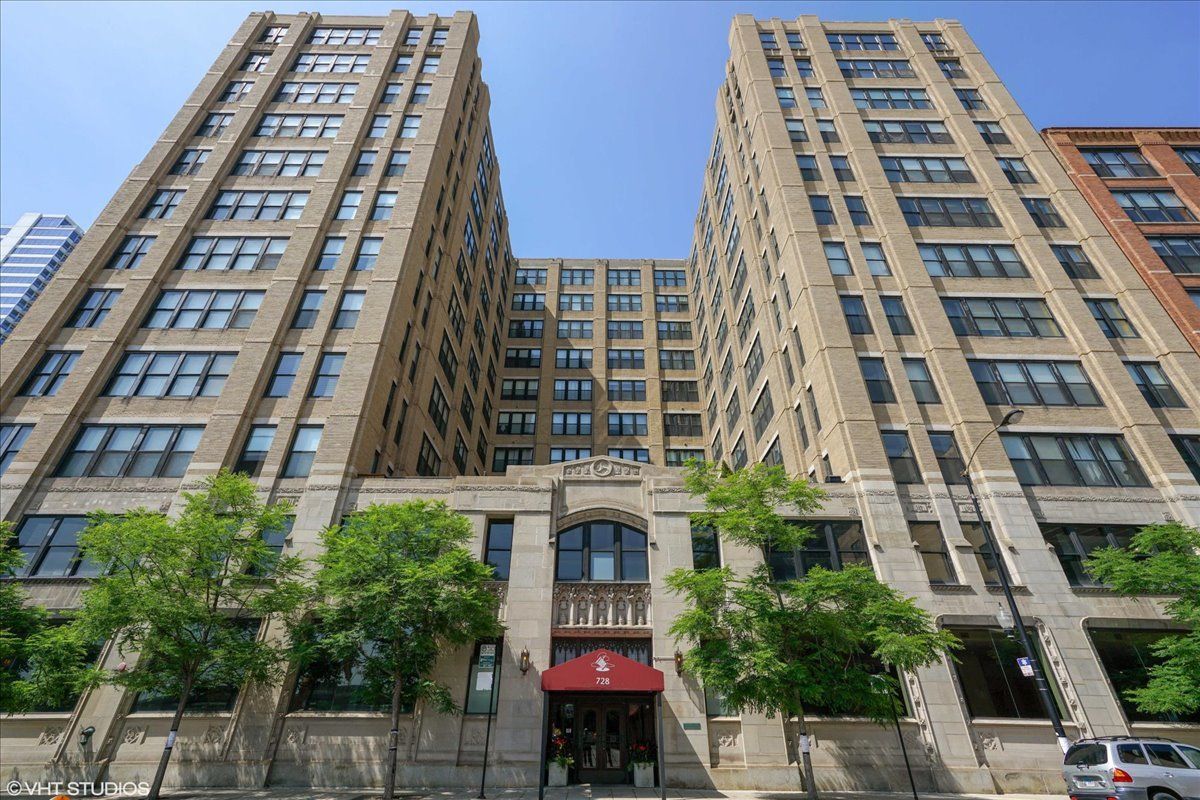 728 Jackson Boulevard, Chicago, IL 60661
