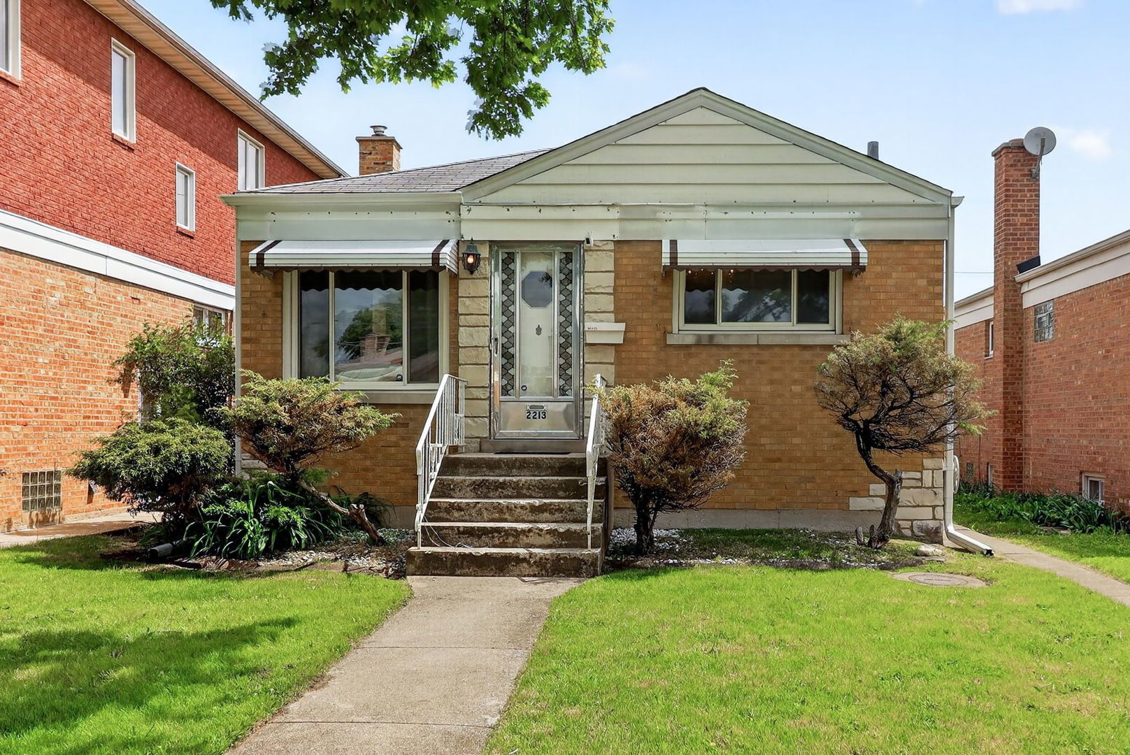 2213 Park Avenue — North Riverside, IL 60546