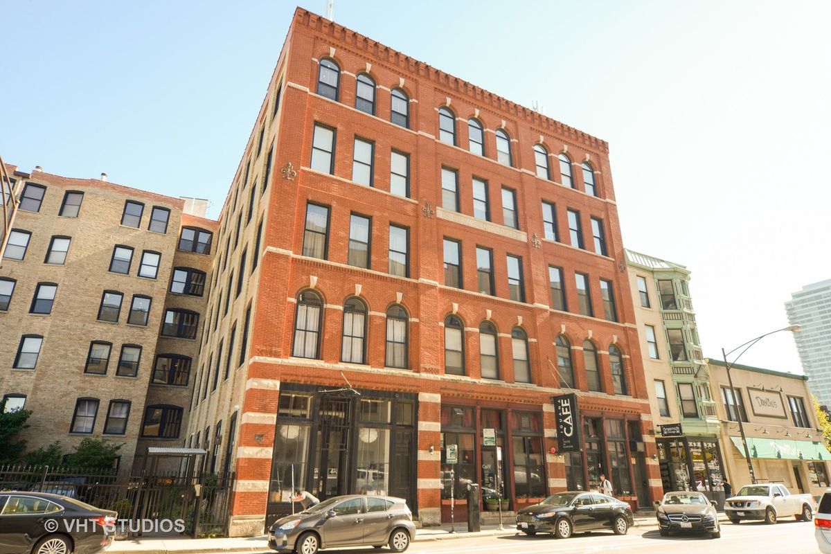 525 HALSTED Street, Chicago, IL 60622