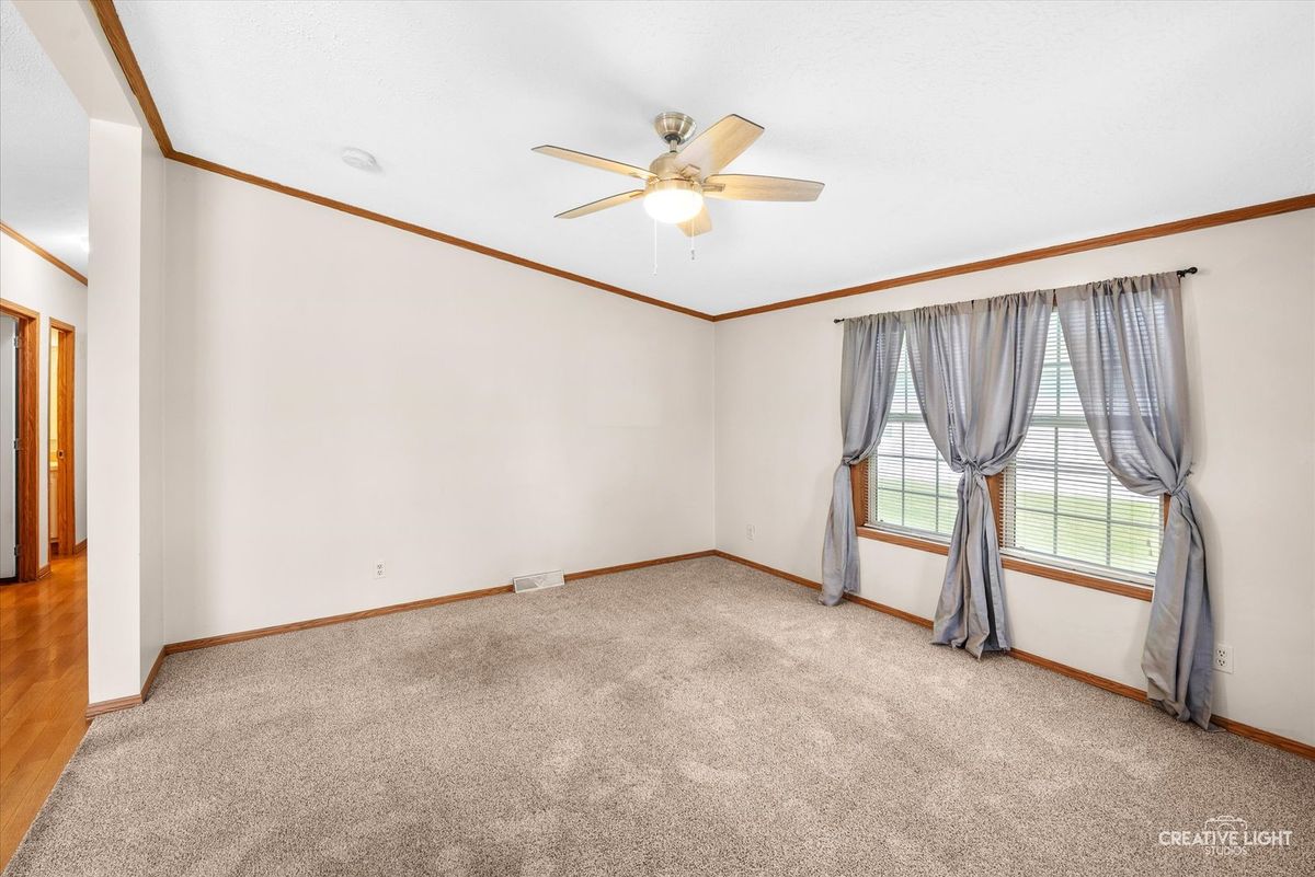 463 Meadowlark Circle #B, Sandwich, IL 60548