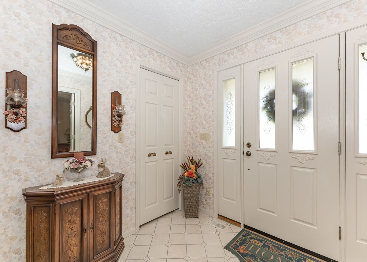 858 45th Avenue, East Moline, IL 61244