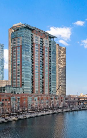 445 NORTH WATER Street, Chicago, IL 60611