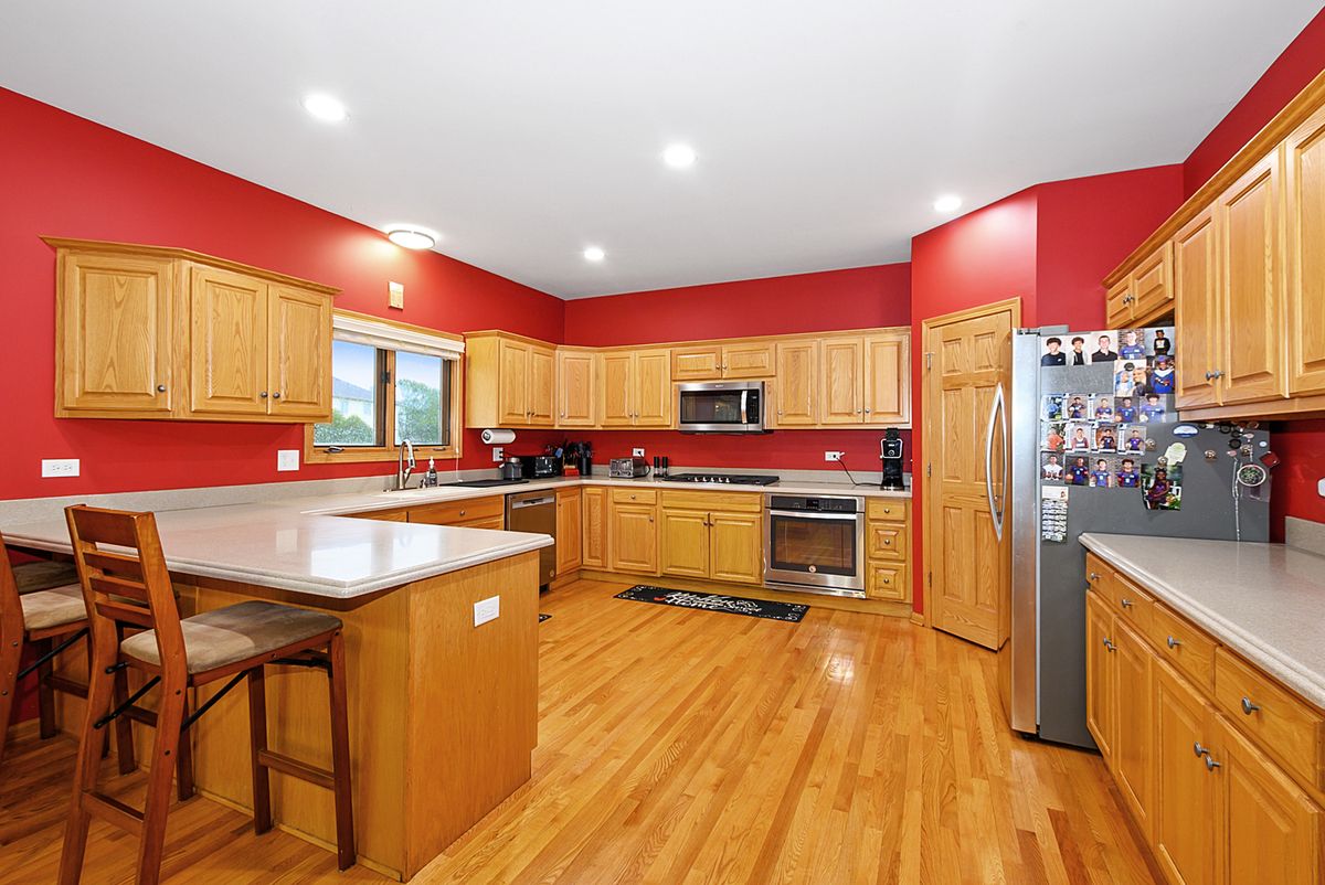 815 Meadow Path, Manteno, IL 60950