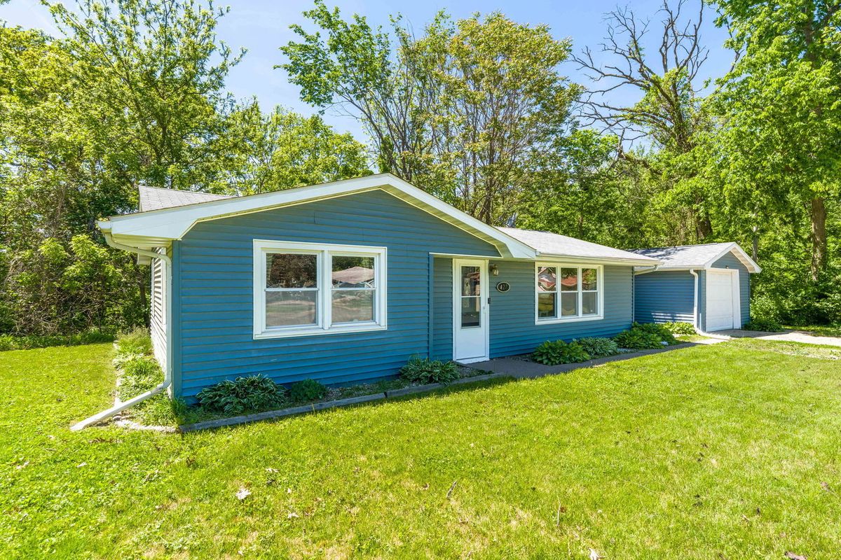 427 14th Avenue, Silvis, IL 61282