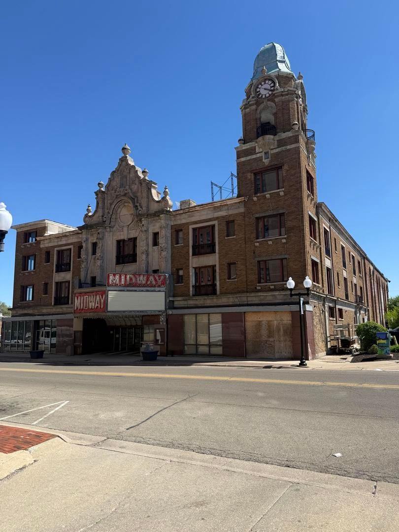 721 E State Street, Rockford, IL 61104