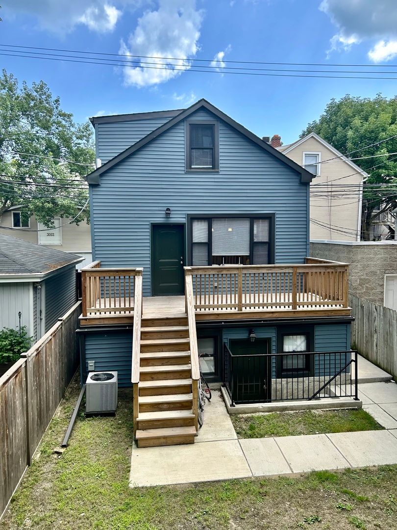 3051 Racine Avenue, Chicago, IL 60657