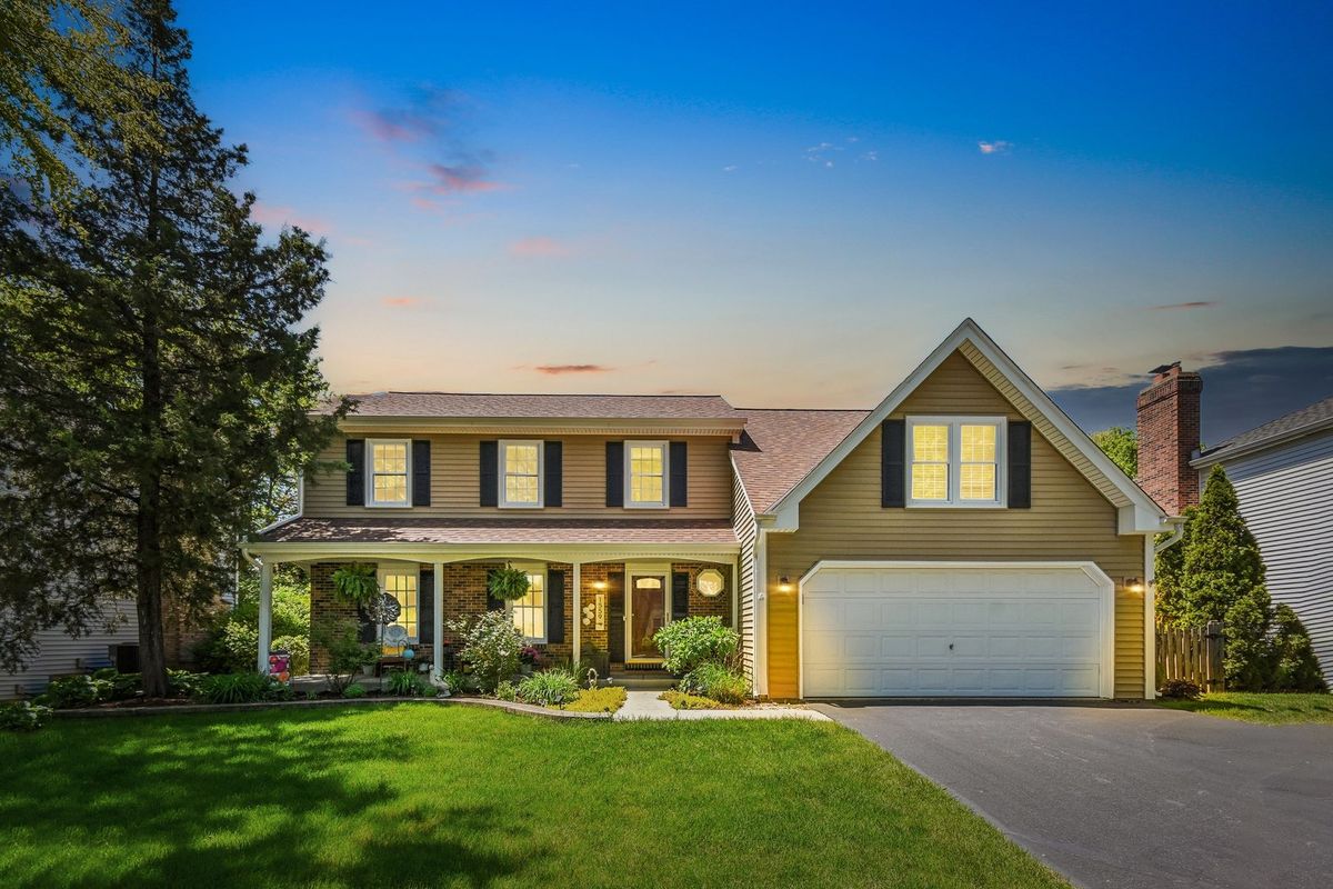 1559 Abbotsford Drive, Naperville, IL 60563