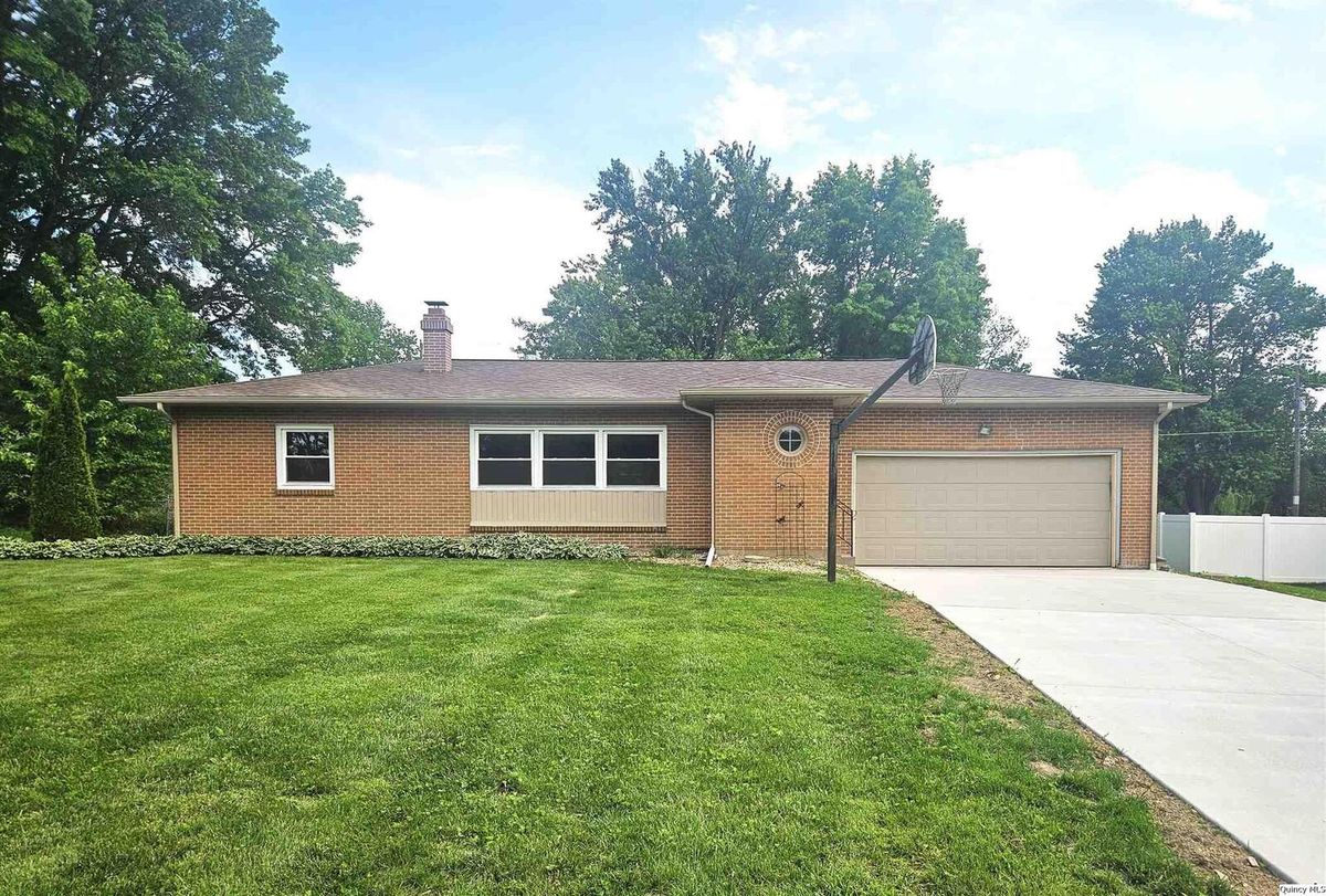 5128 Ri Dora Drive, Quincy, IL 62305