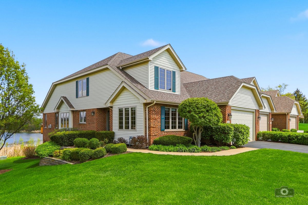 12198 Oxford Court, Lemont, IL 60439