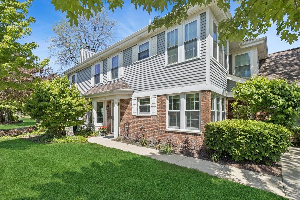 1230 S Wellington Court — Buffalo Grove, IL 60089