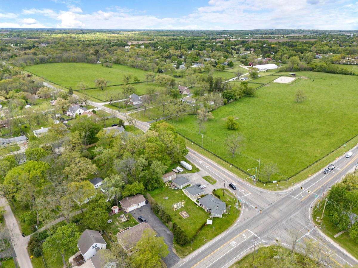 1109 Main Street, Spring Grove, IL 60081