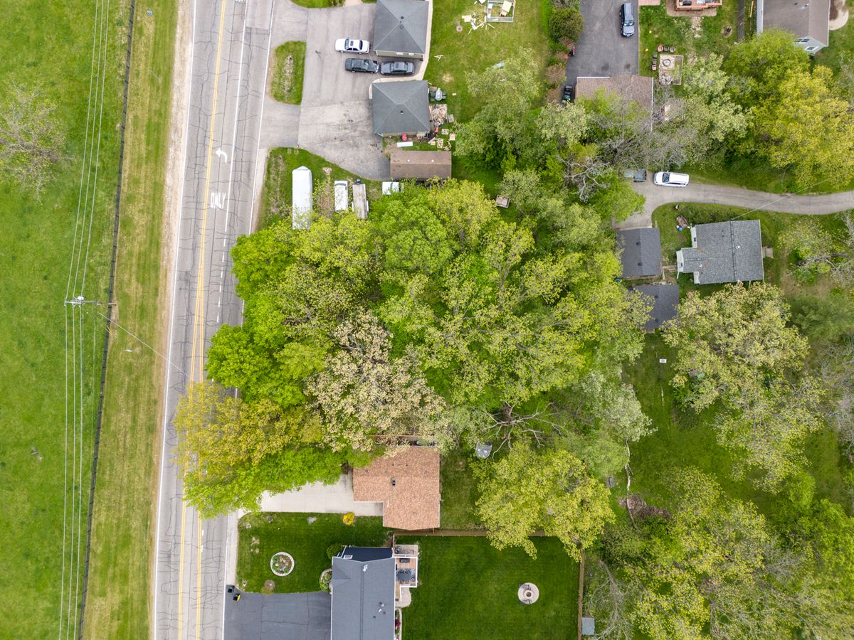 1107 Main Street, Spring Grove, IL 60081