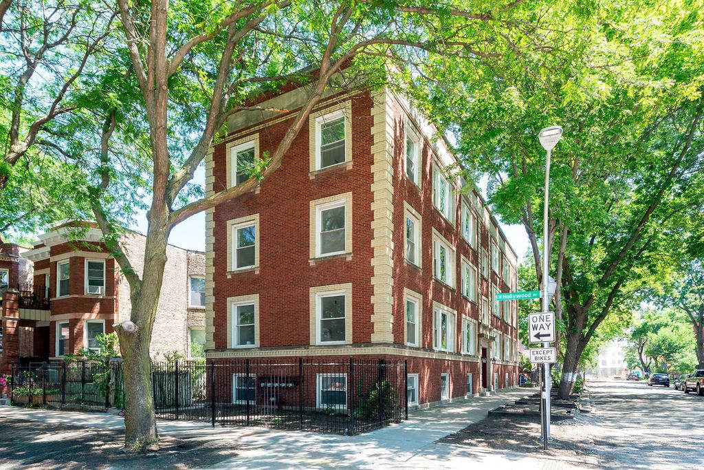 1340 W Hollywood Avenue #3 — Chicago, IL 60660