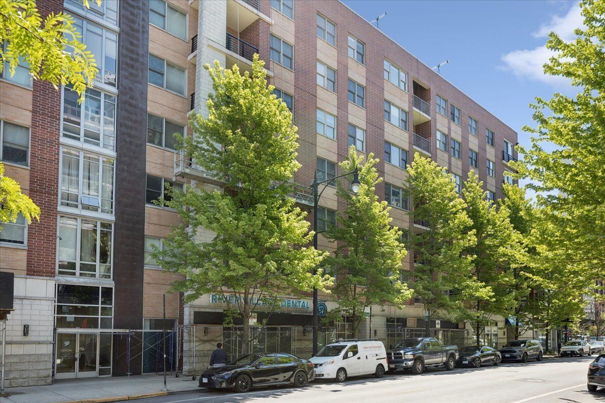 873 N Larrabee Street #312 — Chicago, IL 60610