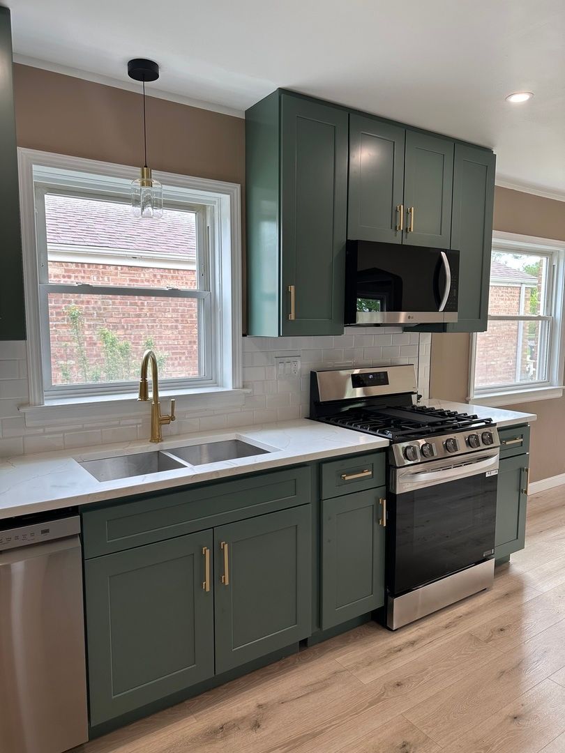 2608 W 97th Street, Evergreen Park, IL 60805