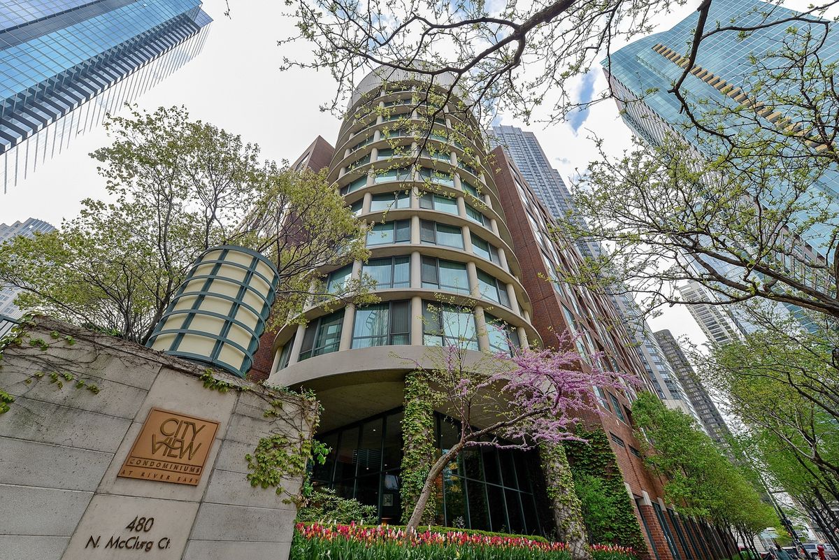 480 Mcclurg Court, Chicago, IL 60611