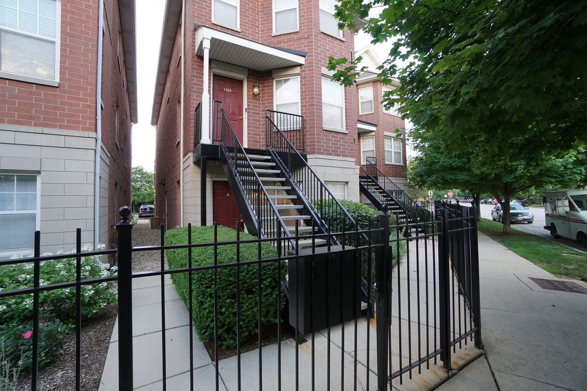 1103 Crosby Street, Chicago, IL 60610