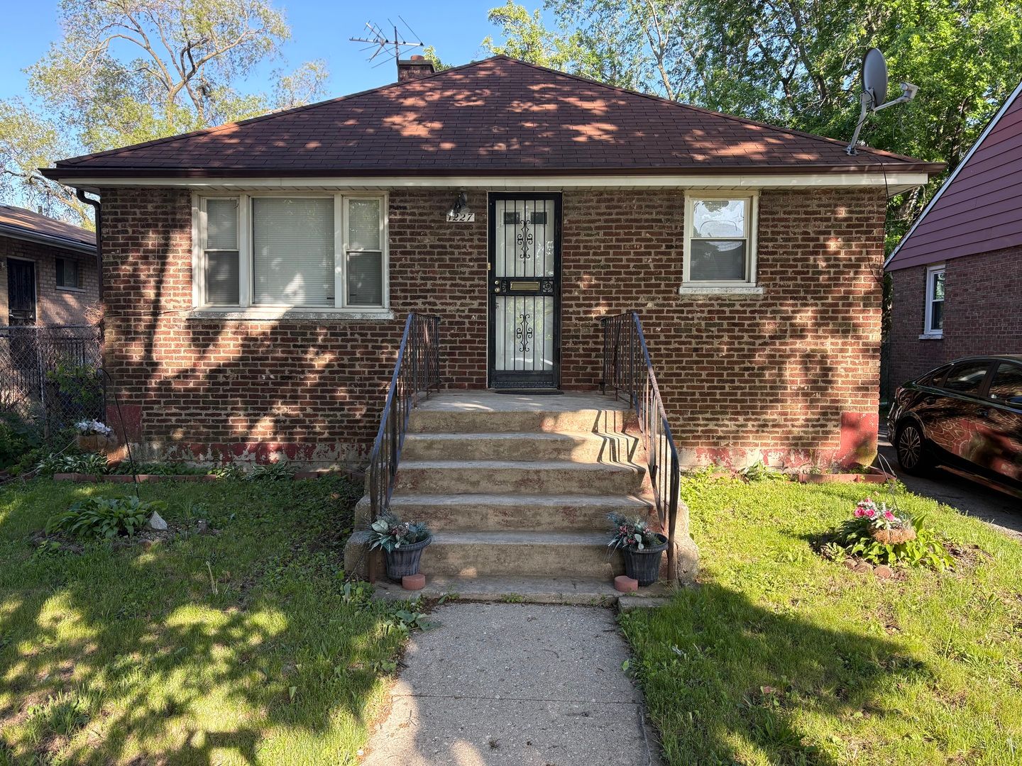 1227 Lincoln Avenue — Chicago Heights, IL 60411