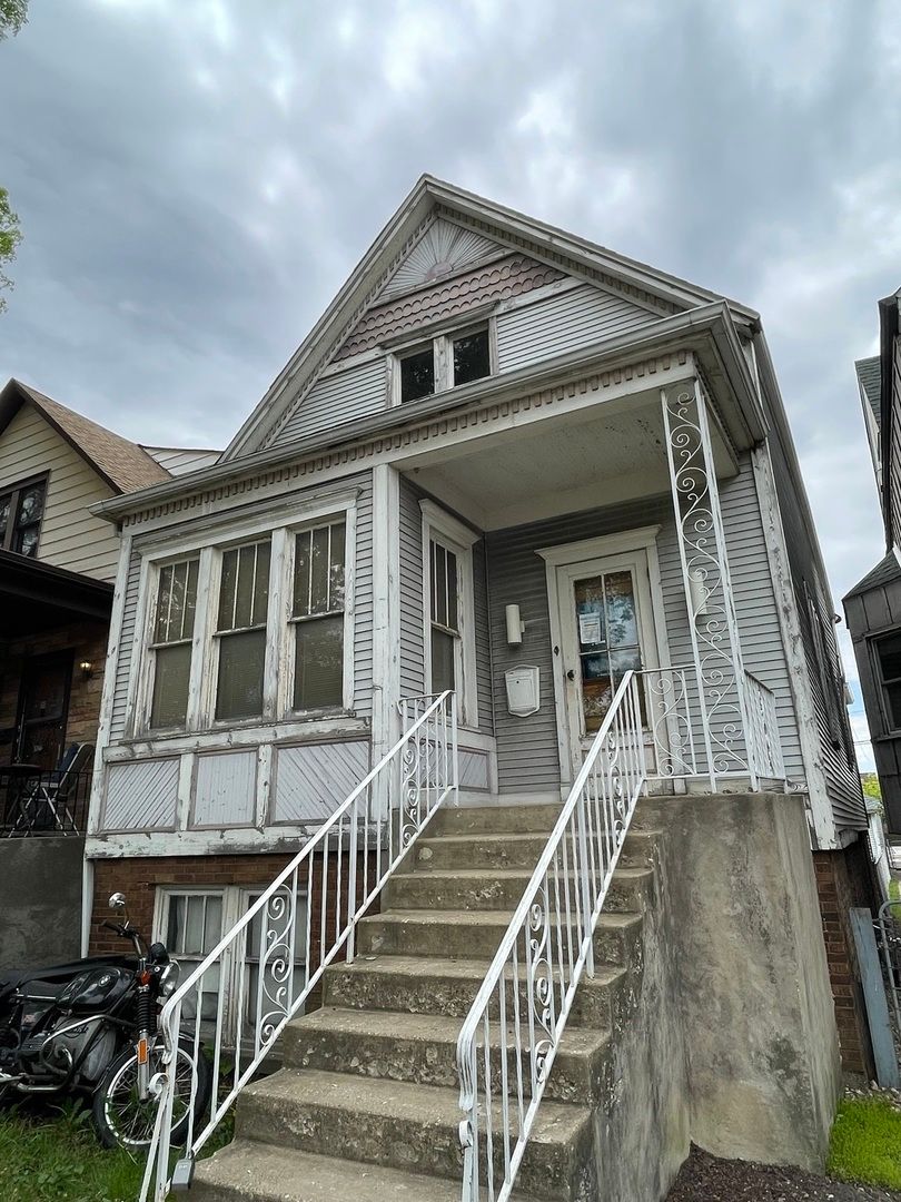 3248 Richmond Street, Chicago, IL 60618