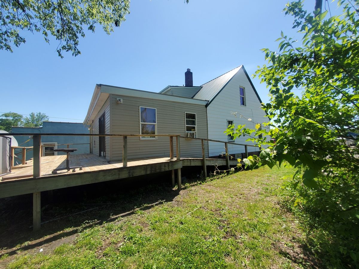 326 E Ford Street, Harrisburg, IL 62946
