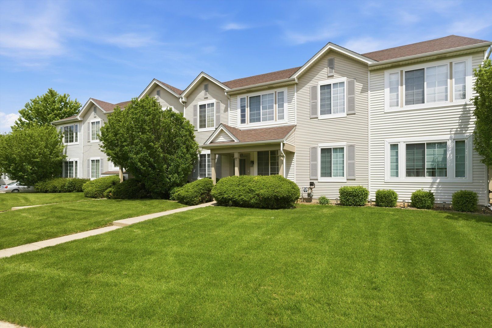 1513 Azalea Circle — Romeoville, IL 60446