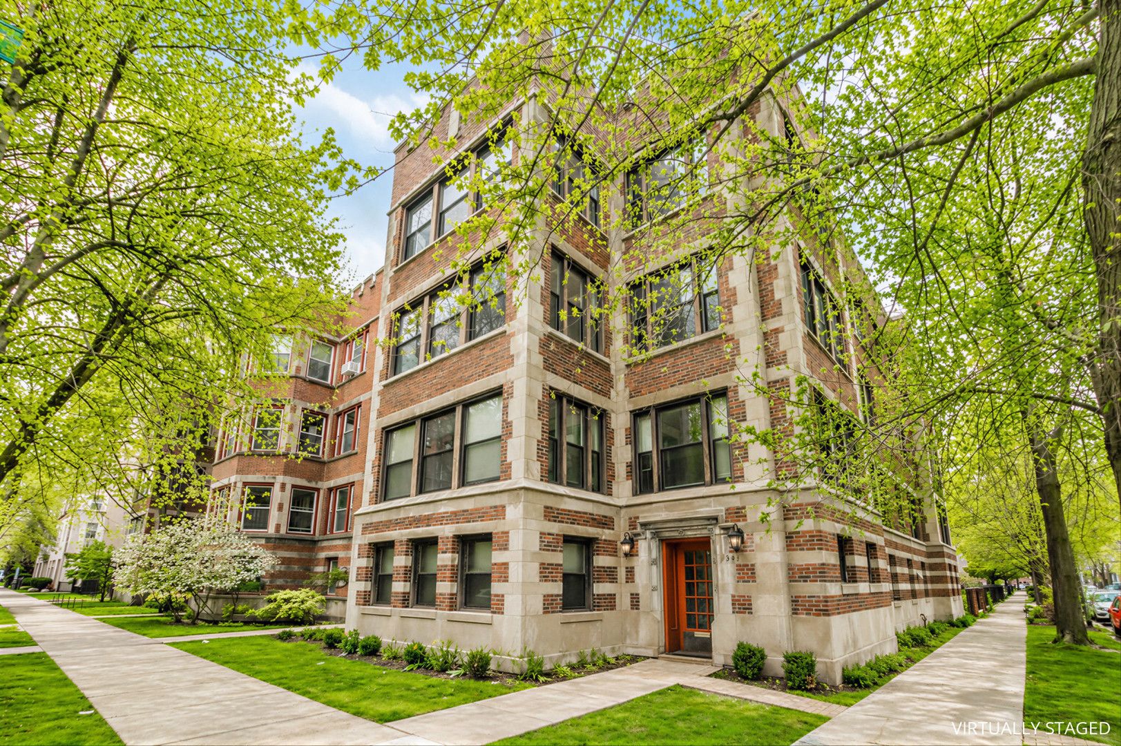 1347 E Hyde Park Boulevard #3 — Chicago, IL 60615