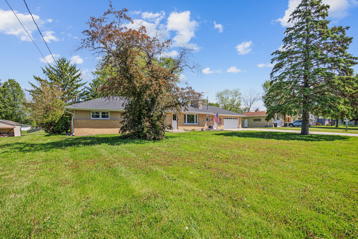 3256 Otto Street, Lansing, IL 60438