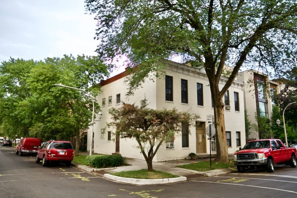 2825 SHAKESPEARE Avenue, Chicago, IL 60647
