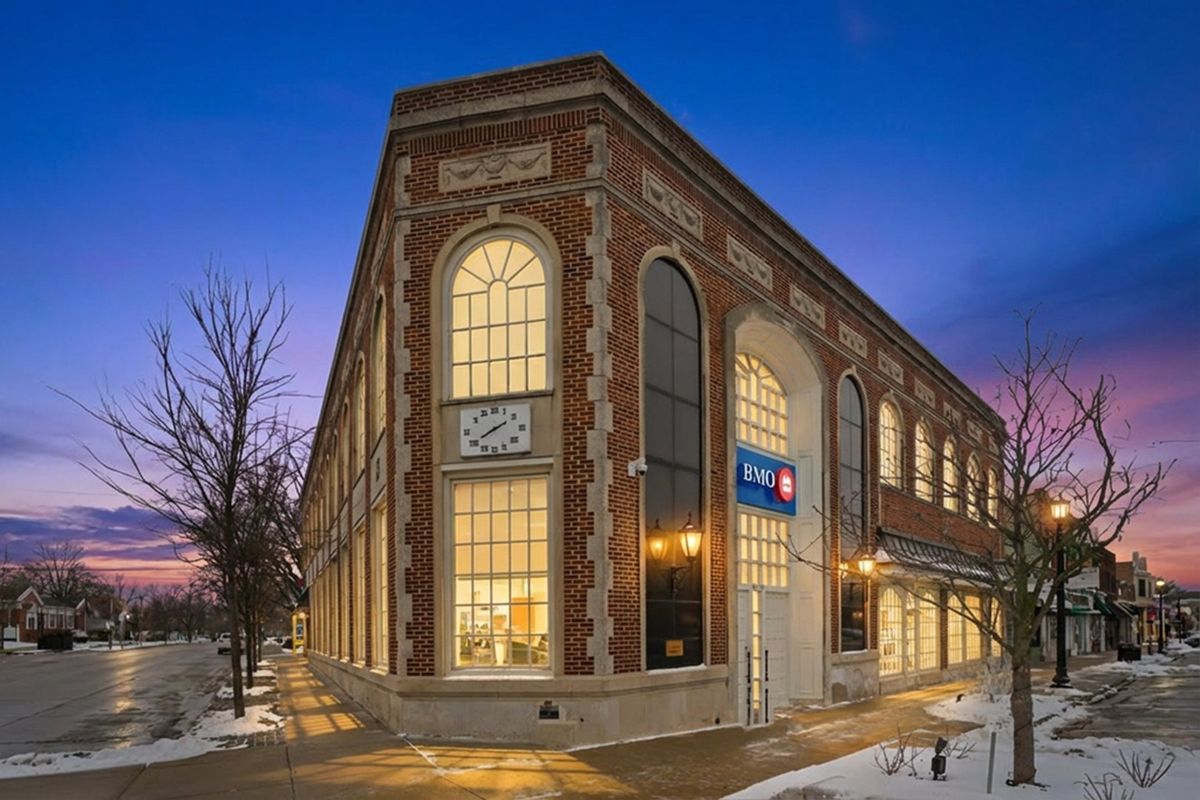 901 Burlington Avenue #207, Western Springs, IL 60558