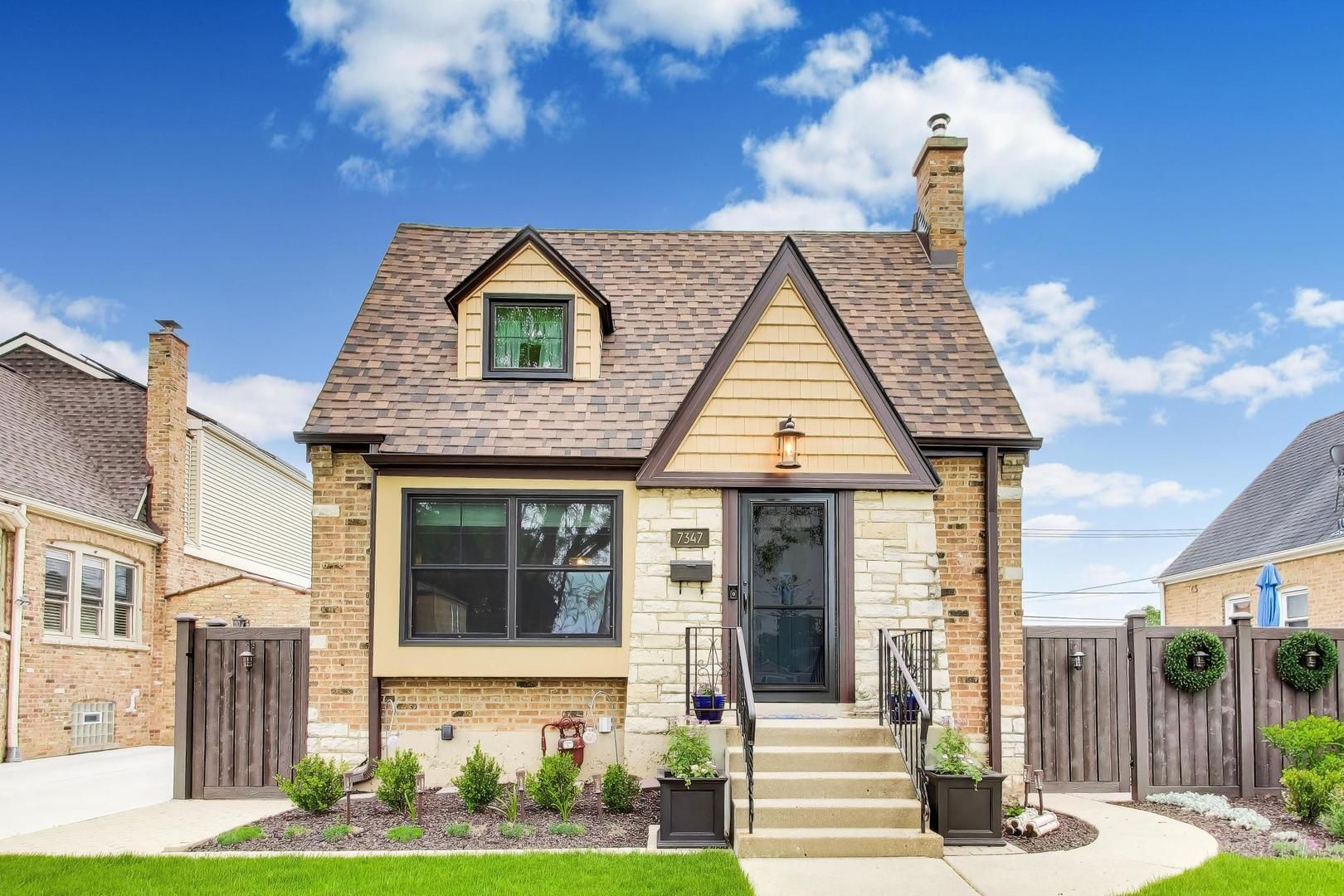 7347 N Overhill Avenue — Chicago, IL 60631