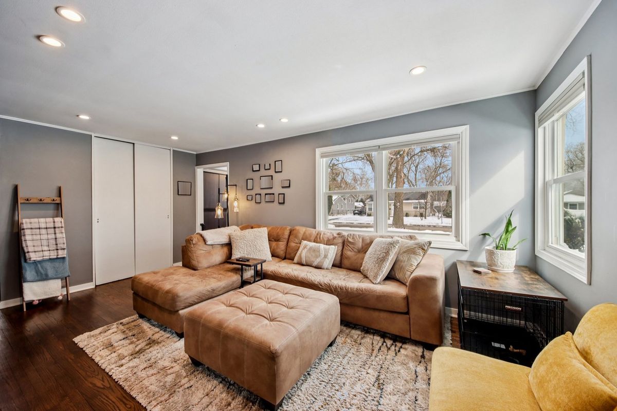 3107 Falcon Court, Rolling Meadows, IL 60008